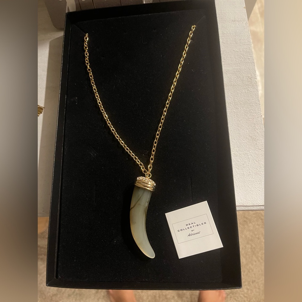 Real Collectibles by Adrienne Gold Chain with Horn Pendant - Picture 1 of 5